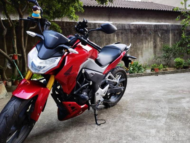 出一辆自用新大洲本田cbf190r国三17年5000多公里缓慢增加